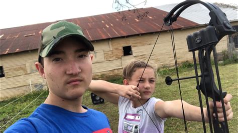 Whos A Better Bowhunter Brother Vs Sister Challenge Youtube