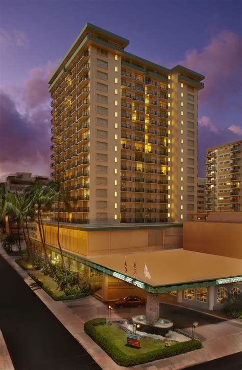 Situé à genting highlands, à 13 km du first world plaza, le geo resort & hotel propose un restaurant, un parking privé gratuit, une salle de sport et une terrasse. Photos for Waikiki Resort Hotel - Yelp