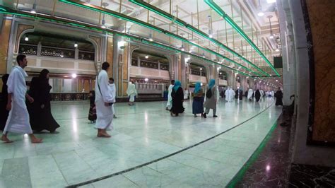 Syrian pro government forces walk in the hajar al aswad. Hajar al-Aswad Videos | Hajj and Umrah Planner