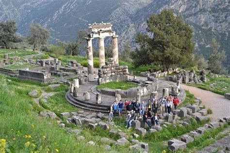 The Temple Of Athena Delphi Greece Picture Of Delphi Ruins Delphi
