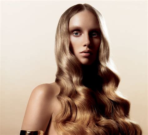 Find the right hairspray, hair gel, hair mousse & hair texturizer for your hairstyle. L'Oréal color hairstyles with fluid movement and soft shapes