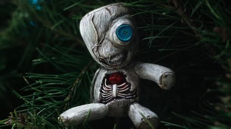 We did not find results for: The mystery of Spotify's truly messed up Korn ornaments - The Verge