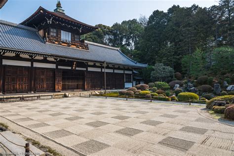 Zentrum des zens ist die selbstversenkung und meditation. Zen-Garten - das kleine Paradies für Zuhause | japanwelt.de