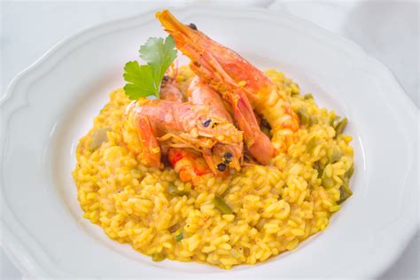 Soaking the basmati rice before cooking makes all the difference. Best Rice for Risotto | culinarylore.com