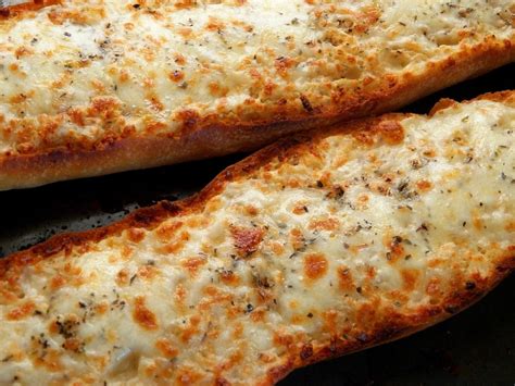 Freshly baked buttery and cheesy bread that goes so well with soups, pastas. Comfy Cuisine- Home Recipes from Family & Friends: Cheesy ...