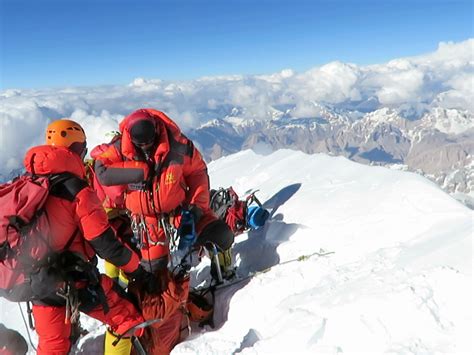 The Worlds Tallest Mountains Like Mount Everest And K2 Have A Death