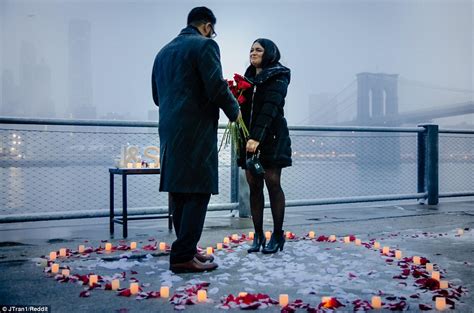 Amateur Photographer Captures Couples Engagement In Nyc Daily Mail