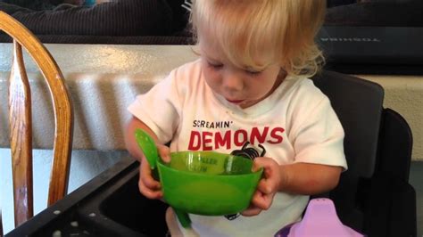 16 Month Old Eating Cheerios With A Spoon Youtube