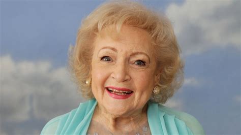 Betty White Is 93 Years Young 7 Surprising Facts About The Legendary