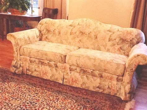 Camel back sofas & couches : Cozy Cottage Slipcovers: Camel Back Sofa