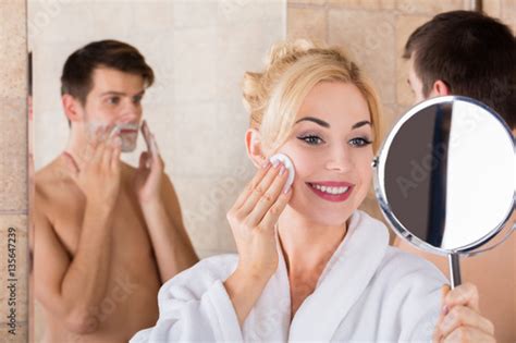 Man Shaving And Her Wife Cleaning Her Face Stock Foto Adobe Stock