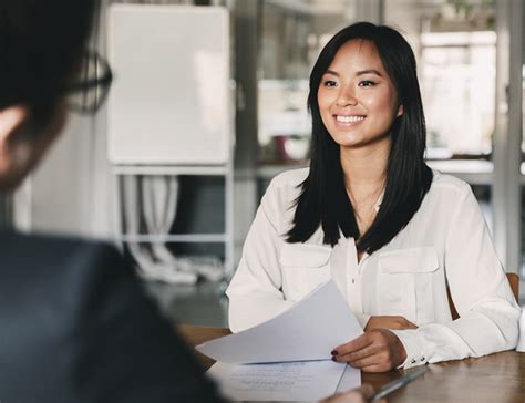 Untuk tau kamu pekerja yang bagaimana (soal kontrak) kita harus mengenali beberapa jenis perjanjian kerjanya. Bank Sinarmas 4 Jenis Kontrak Kerja yang Wajib Dipahami Fresh Graduate