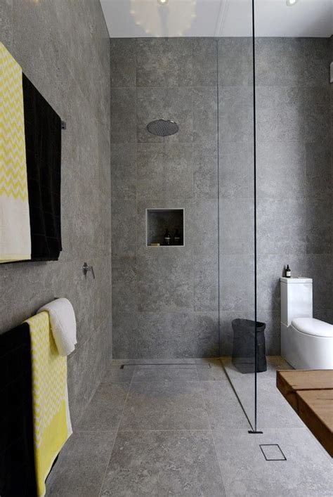25 Gray And White Small Bathroom Ideas