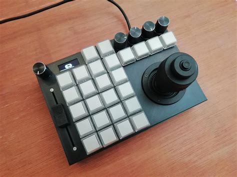 Modular Multi Input Macro Keypad Integrates Mouse And Joystick