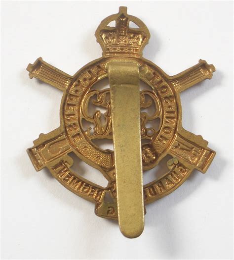 Guards Machine Gun Regiment Cap Badge In Infantry