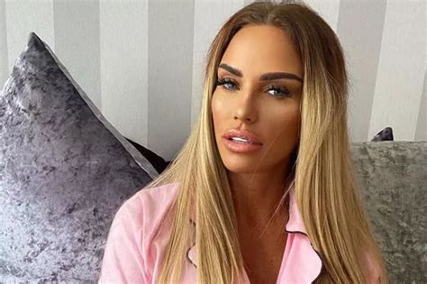 Katie Price S Doctors Ban Her From Getting Out Of Bed Before Major