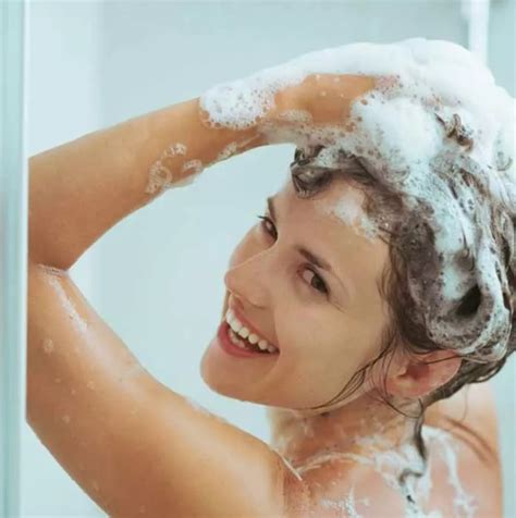 Hoe Je Je Haar Wast Met Shampoo Eenvoudige Methoden Dutch Hairshop