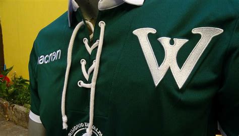 Somos el decano del fútbol chileno. Camisetas Macron de Santiago Wanderers 2018 - Todo Sobre ...