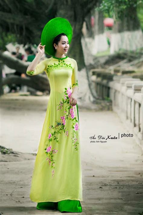 Vietnamese Green Fashion By Ao Dai Vietnamese Traditional Dress Vietnamese Dress Traditional