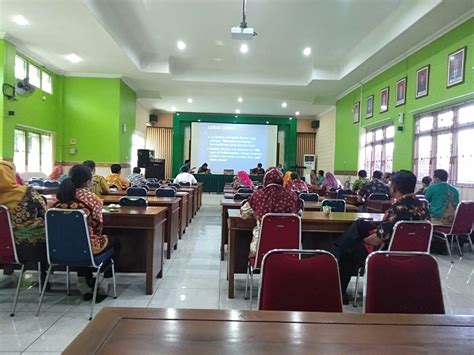 Daftar kode pos untuk setiap kelurahan di wilayah kecamatan cipayung, kota depok. DINAS PENDIDIKAN DAN KEBUDAYAAN - Jalan Sultan Trenggono ...