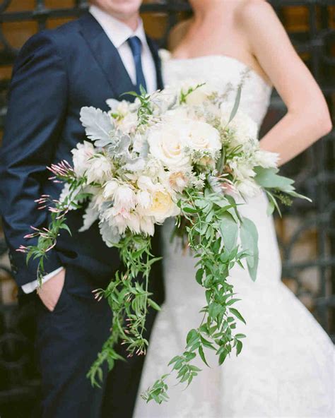 32 Absolutely Gorgeous Winter Wedding Bouquets Martha