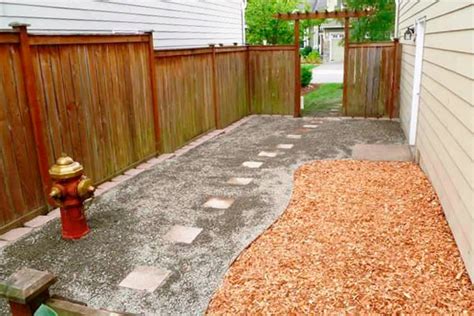 Design tricks for defining outdoor rooms without inhibiting the overall flow and unity of the yard. Landscaping Do's and Don'ts When You Have a Dog - Red ...