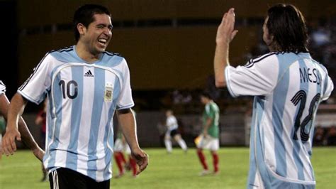 列甚美, 列基美, 里克尔梅, 祖安·列基美 (zh); Riquelme: "Si Messi está contento, Argentina va a ser ...