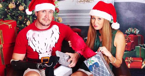 The most common xmas present for dad material is ceramic. 17 Horrible Christmas Presents That People Actually ...
