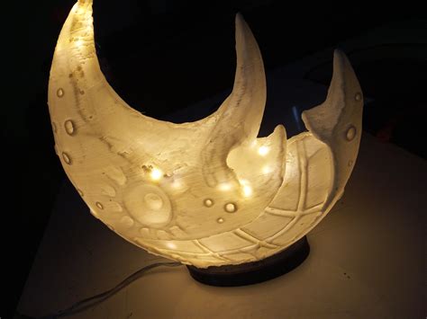 3d Printable Grinning Moon Lamp By Jukka Seppänen