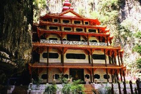 Så här påverkas ordningen av visade priser av betalningar som görs till oss. Ipoh: Perak Tong Cave Temple - Tripadvisor