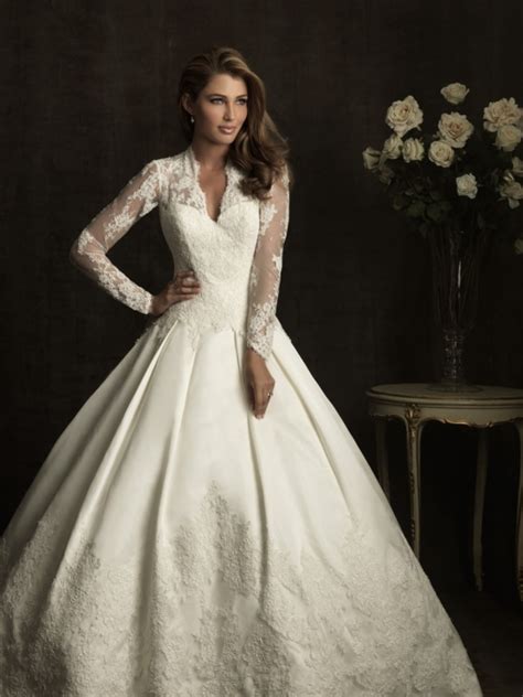 Long sleeve wedding dresses are undeniably charming and versatile. WEDDING DRESS BUSINESS: Wedding Dresses With Sleeves