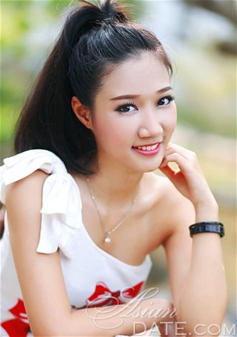 Contact A Asian Member Thanh Thao From Ho Chi Minh City 25 Y O Hair