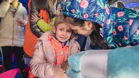 Ukraine Crisis Appeal Families Ripped Apart As Millions Flee Homeland How You Can Help Nz Herald