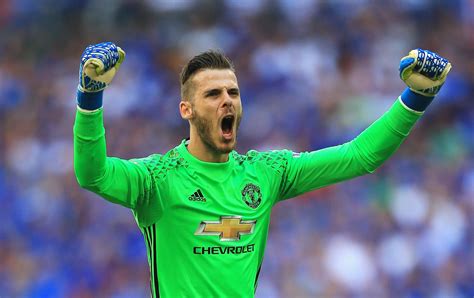 De Gea Makes Early Strides In Popularity Contest