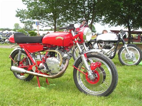 Bill Nortons Parkin Vincent Today In Its Second Life The Front Fork