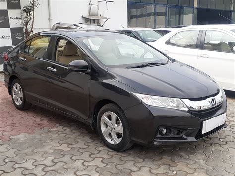 It will likely get a sharper and bolder design, similar to the upcoming honda civic. Used Honda City VX MT Petrol BS IV in Alwar 2015 model ...