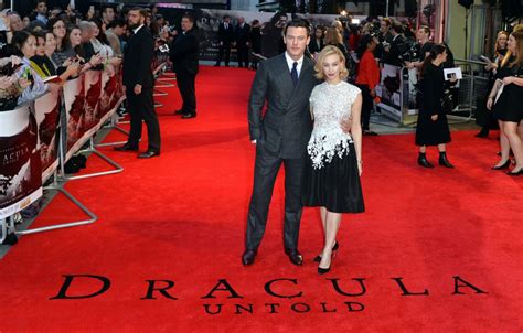 Sarah Gadon On Red Carpet Dracula Untold Premiere In London