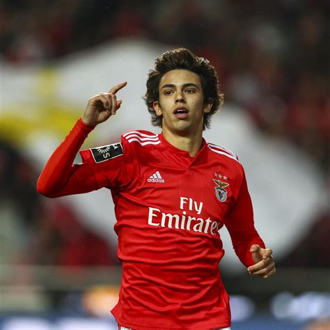 João félix sequeira (ʒuˈɐ̃w ˈfɛliks; Joao Felix Agrees to 7-Year Contract with Atletico Madrid After Benfica Transfer | Bleacher ...