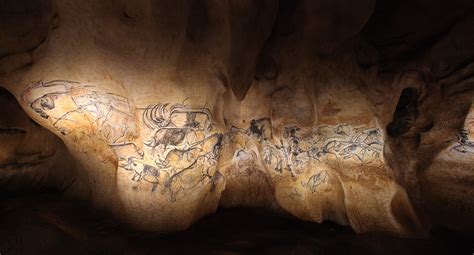 Find hotels near chauvet cave, france online. Caverne du Pont d'Arc en lumière par Ponctuelle, Ardèche ...