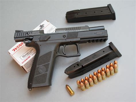 Essai Armes Pistolet Cz P Calibre Mm Parabellum Hot Sex Picture