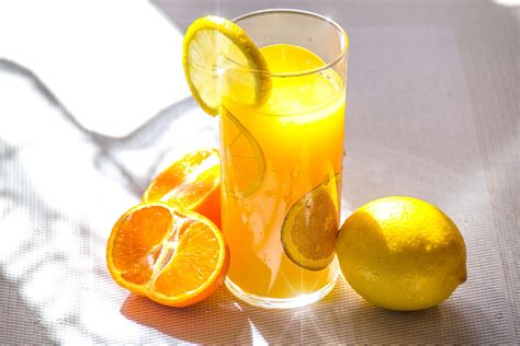 Fruta entera o en zumos qué es mejor Vitalizados
