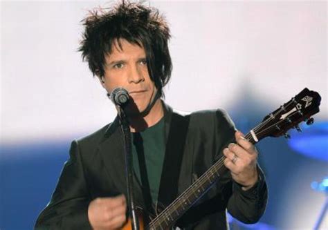 Nicola sirkis (born nicola sirchis in 1959, in antony, france) was part of an immensely famous french pop band, indochine , as singer and lyricist since he founded the band in the 80s with his twin brother stéphane sirkis (tragically deceased in 1999). Sinclair de Nouvelle Star tacle à son tour Nicola Sirkis ...