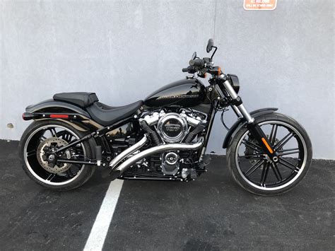 2018 harley breakout 107 exhaust comparison stock exhaust to vance & hines short shots. 2018 Harley-Davidson FXBR Breakout - Stock # 18HDBREAKOUT ...