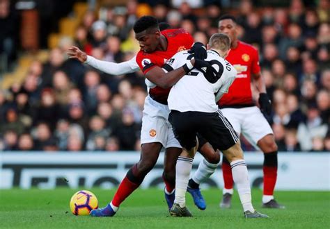 De gea, dalot, smalling, jones, shaw, ander herrera. Fulham 0-3 Man Utd AS IT HAPPENED: Paul Pogba shines as Man Utd leapfrog Chelsea | Football ...