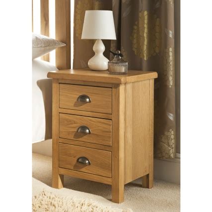 B&M Wiltshire Oak 3 Drawer Bedside - 319188 | B&M