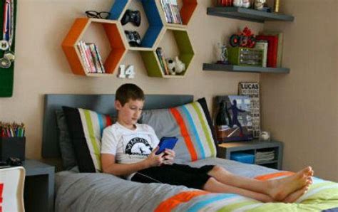 I've seen so many beautiful bunk rooms on houzz to guide me in a direction but would love some help from you amazing people. Marvelous 10 Year Old Boy Bedroom Design Ideas With Wall ...