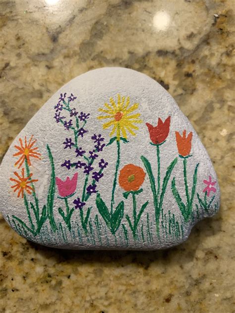 How To Paint Simple Flowers On Rocks