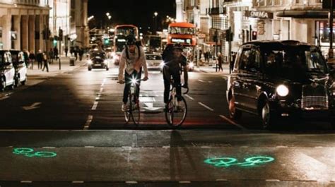 巻き込み事故を減らす自転車用ライトに、ニューモデル「laserlight Core」登場 ― レーザー光線の特性を活用 えん乗り