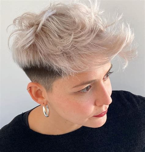50 Upgraded Feathered Hair Cuts That Are Trendy In 2022 Hair Adviser