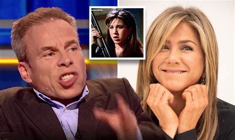 Some people are even saying it might in the new issue of life & style, insiders claim that jennifer aniston and justin theroux's lengthy engagement was caused when the duo hit a. Warwick Davis Is PISSED At Jennifer Aniston For Pretending ...